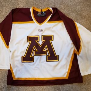 Minnesota Gophers hockey jersey